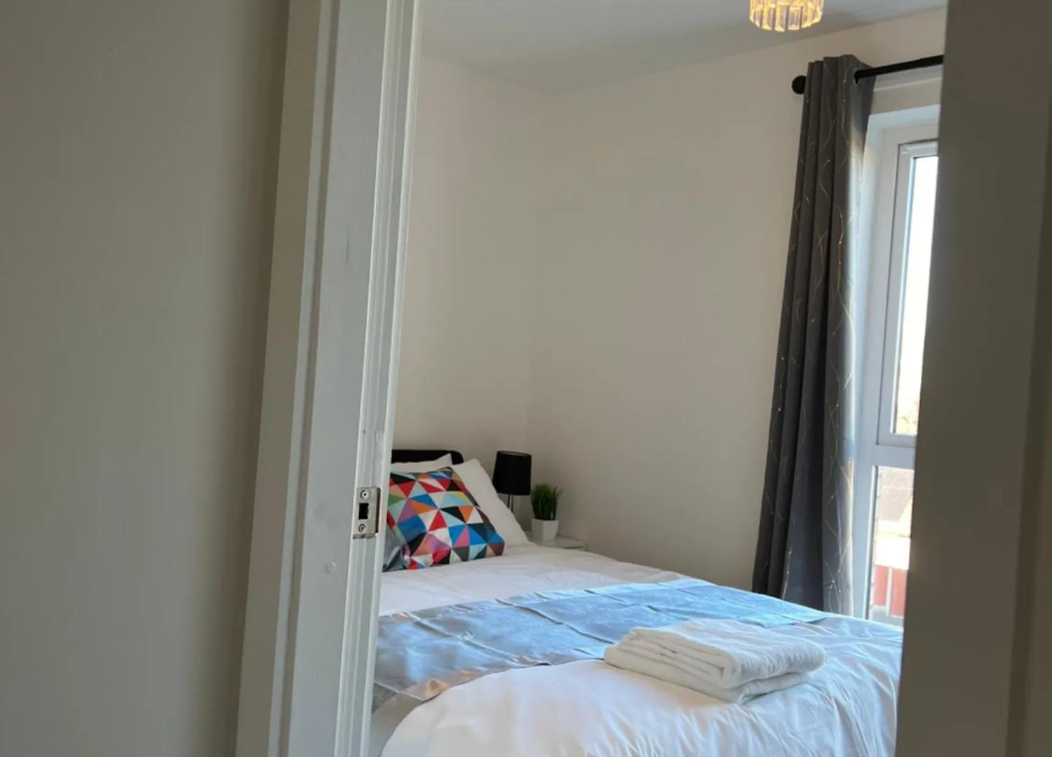 New Peaceful Luxury Home With Free Parkingwifi Sheffield