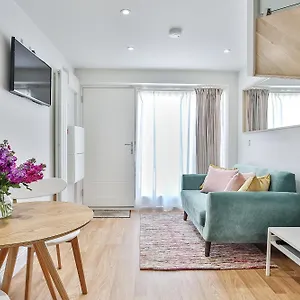  Apartment 1br Gem In Great Location With Parking