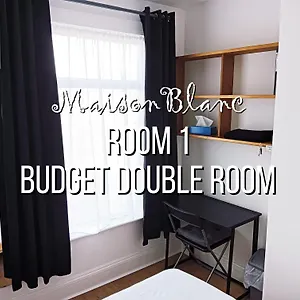 Maison Blanc Homestay Nottingham